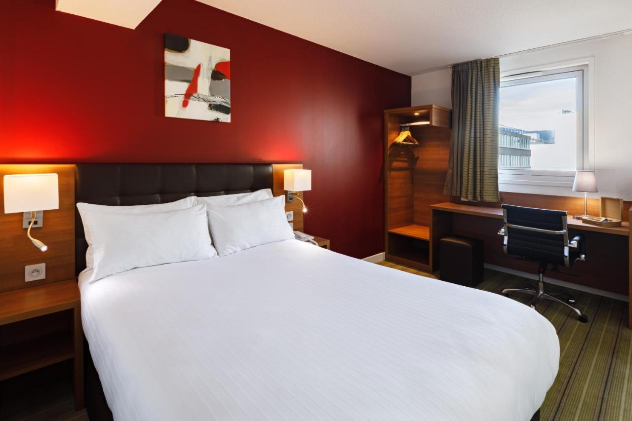 Holiday Inn Clermont Ferrand Centre By Ihg Екстер'єр фото