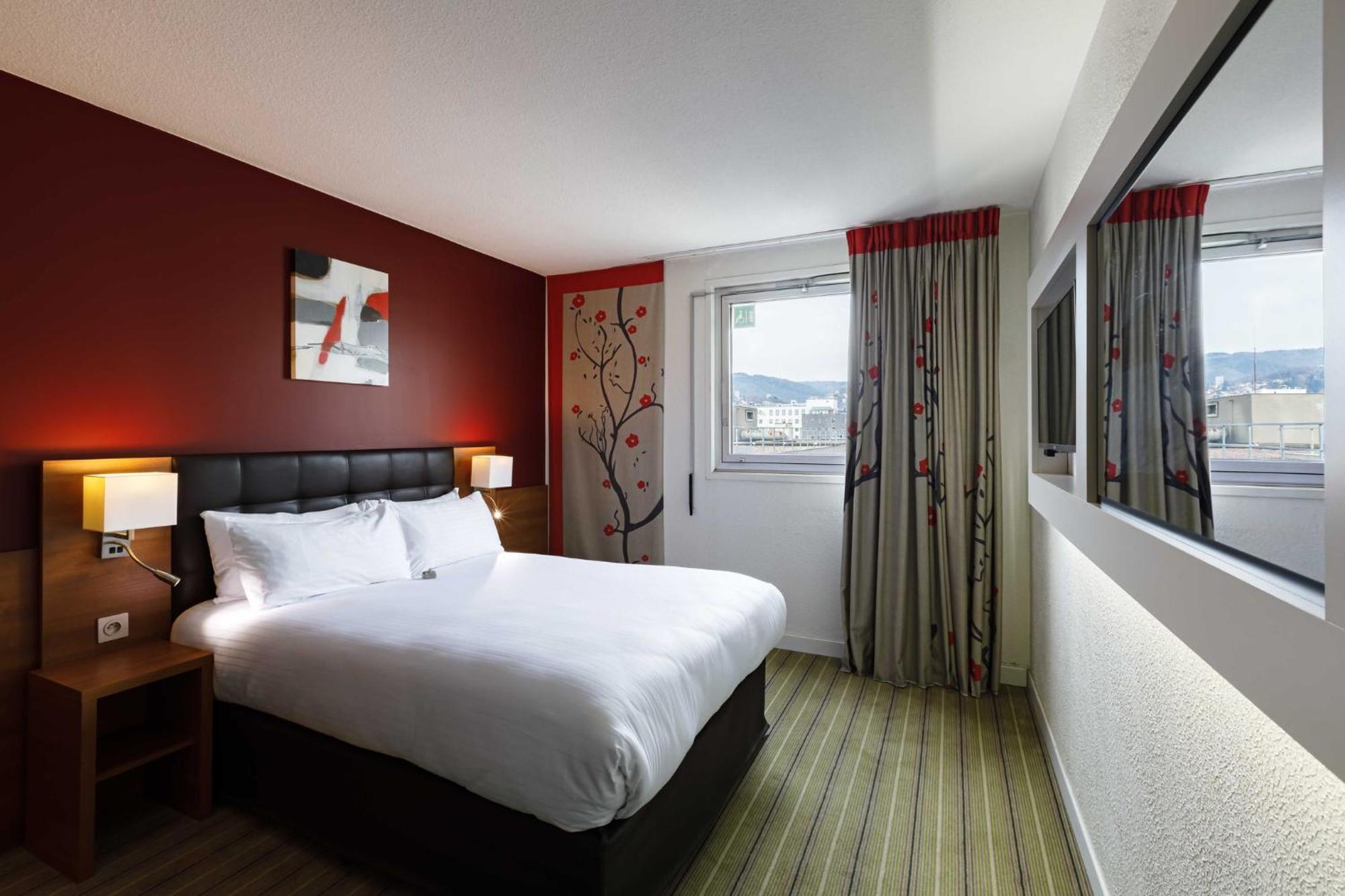 Holiday Inn Clermont Ferrand Centre By Ihg Екстер'єр фото